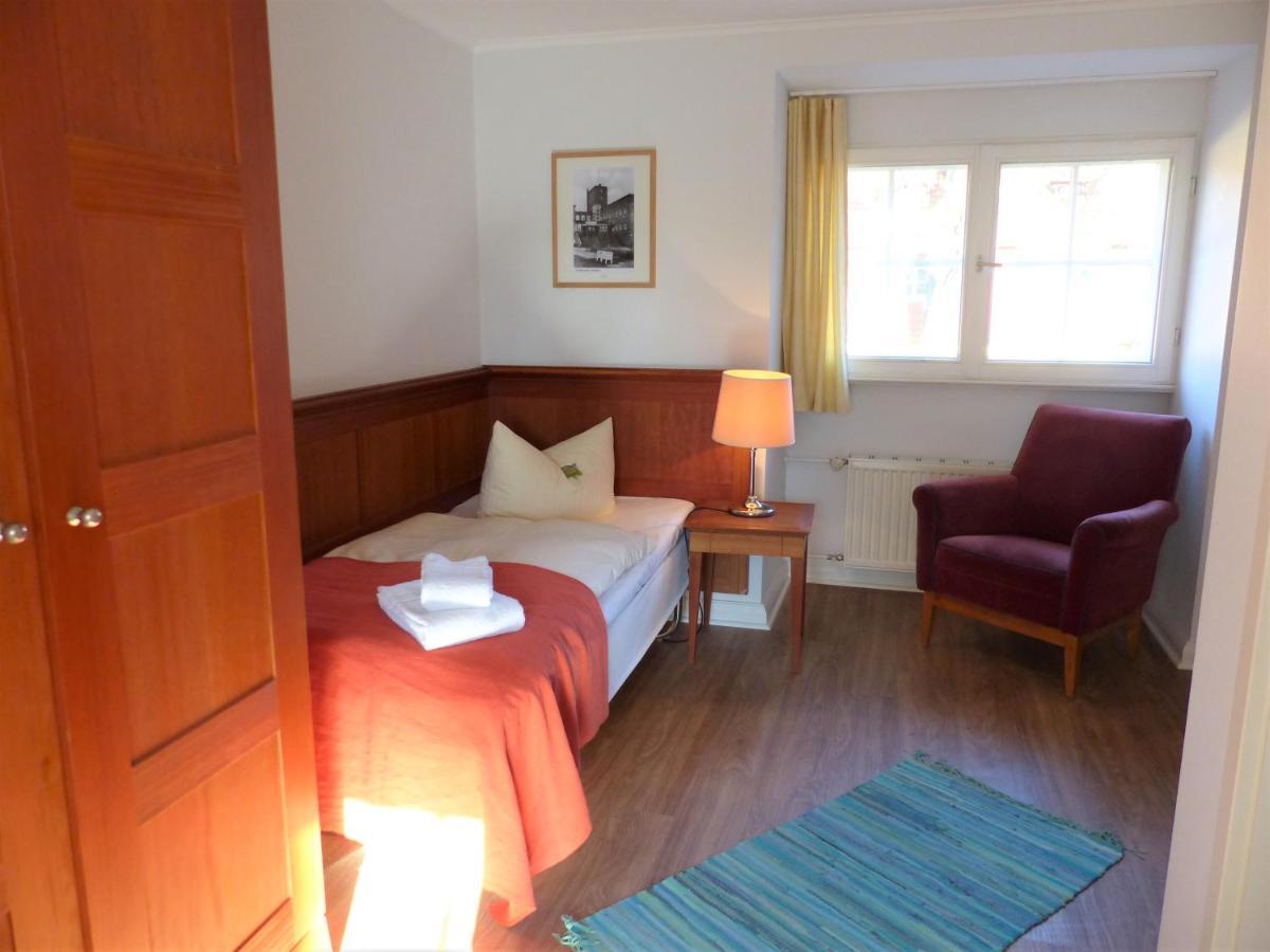 Hotel Vierseithof Luckenwalde Extérieur photo