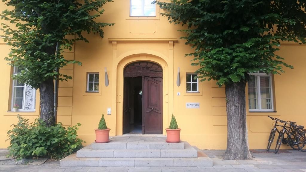 Hotel Vierseithof Luckenwalde Extérieur photo