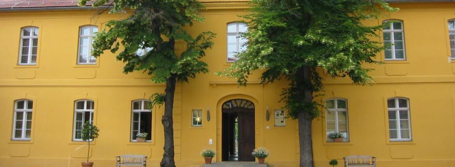 Hotel Vierseithof Luckenwalde Extérieur photo