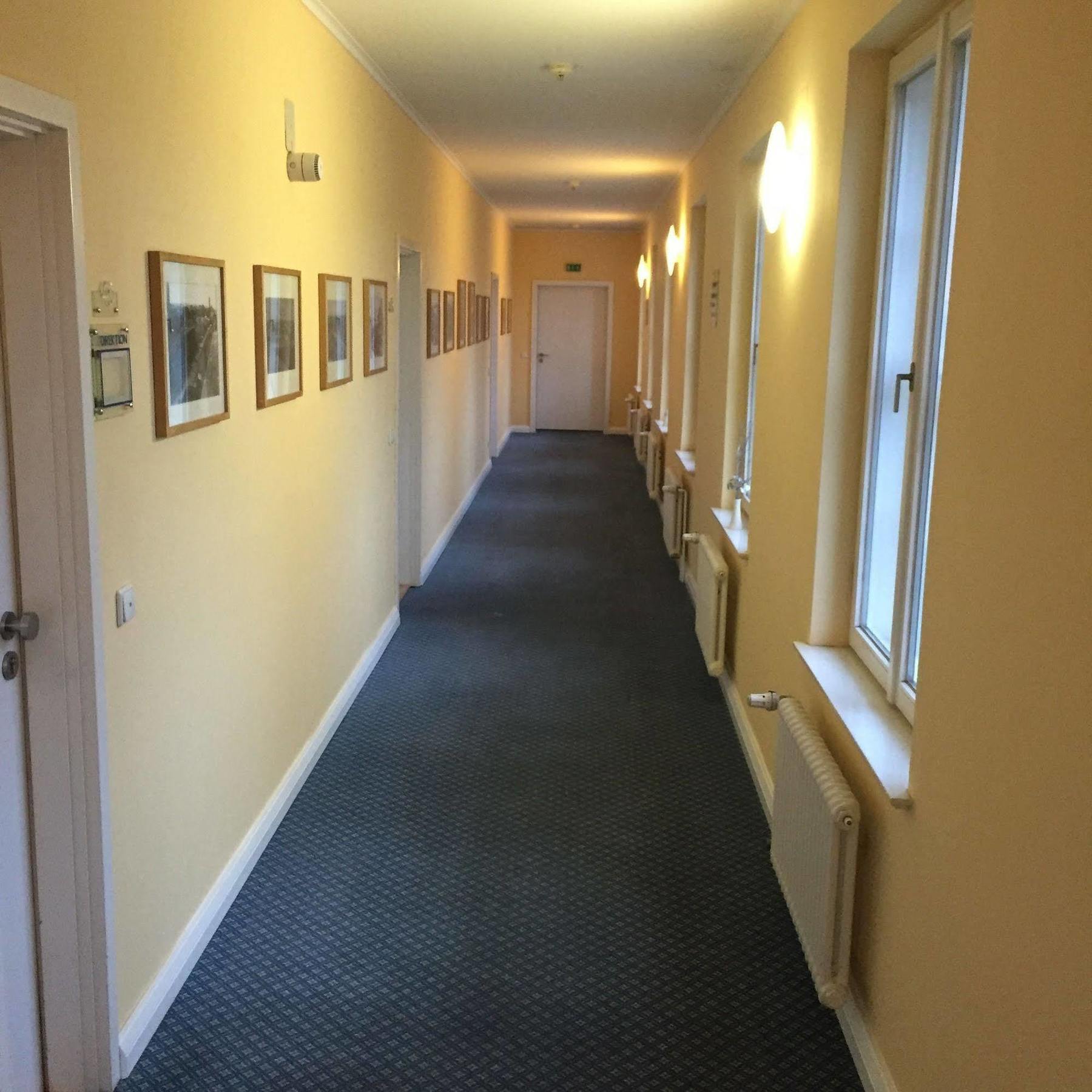 Hotel Vierseithof Luckenwalde Extérieur photo