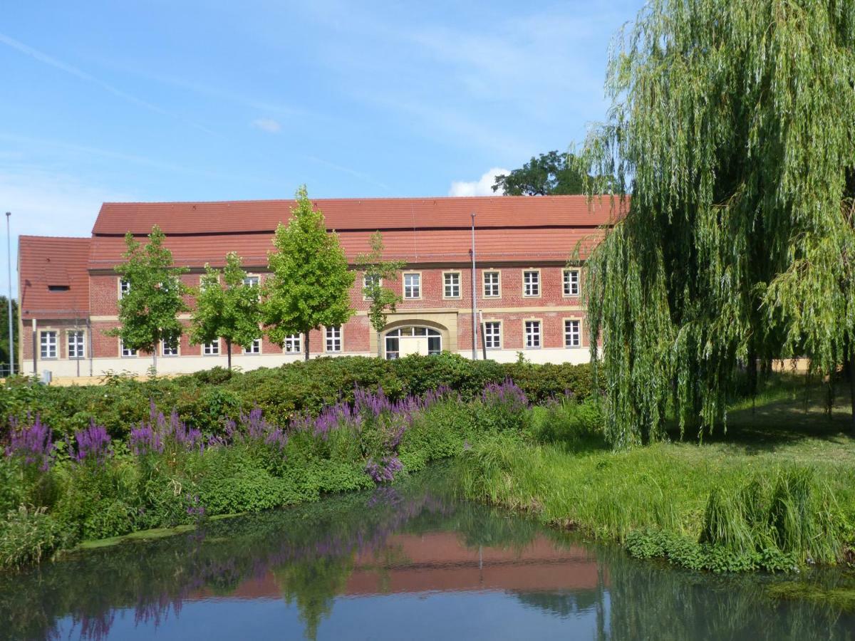 Hotel Vierseithof Luckenwalde Extérieur photo